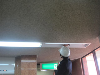 マンション共用部清掃